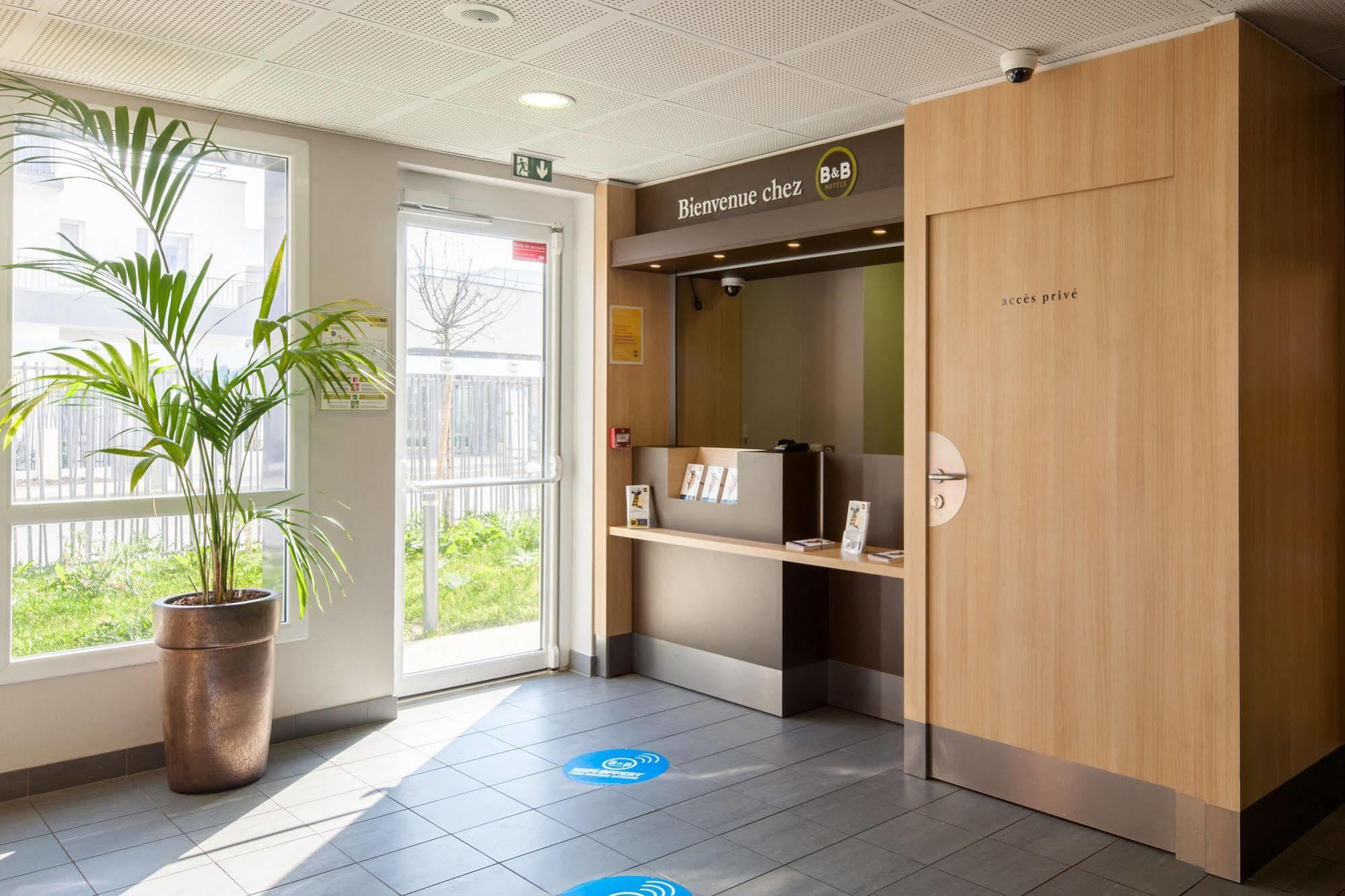 Hotel Orly Marché International 3*