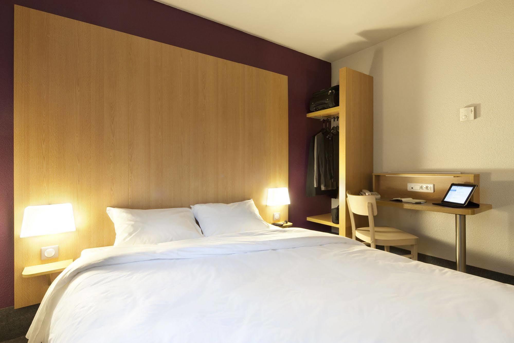 Hotel Orly Marché International 2*