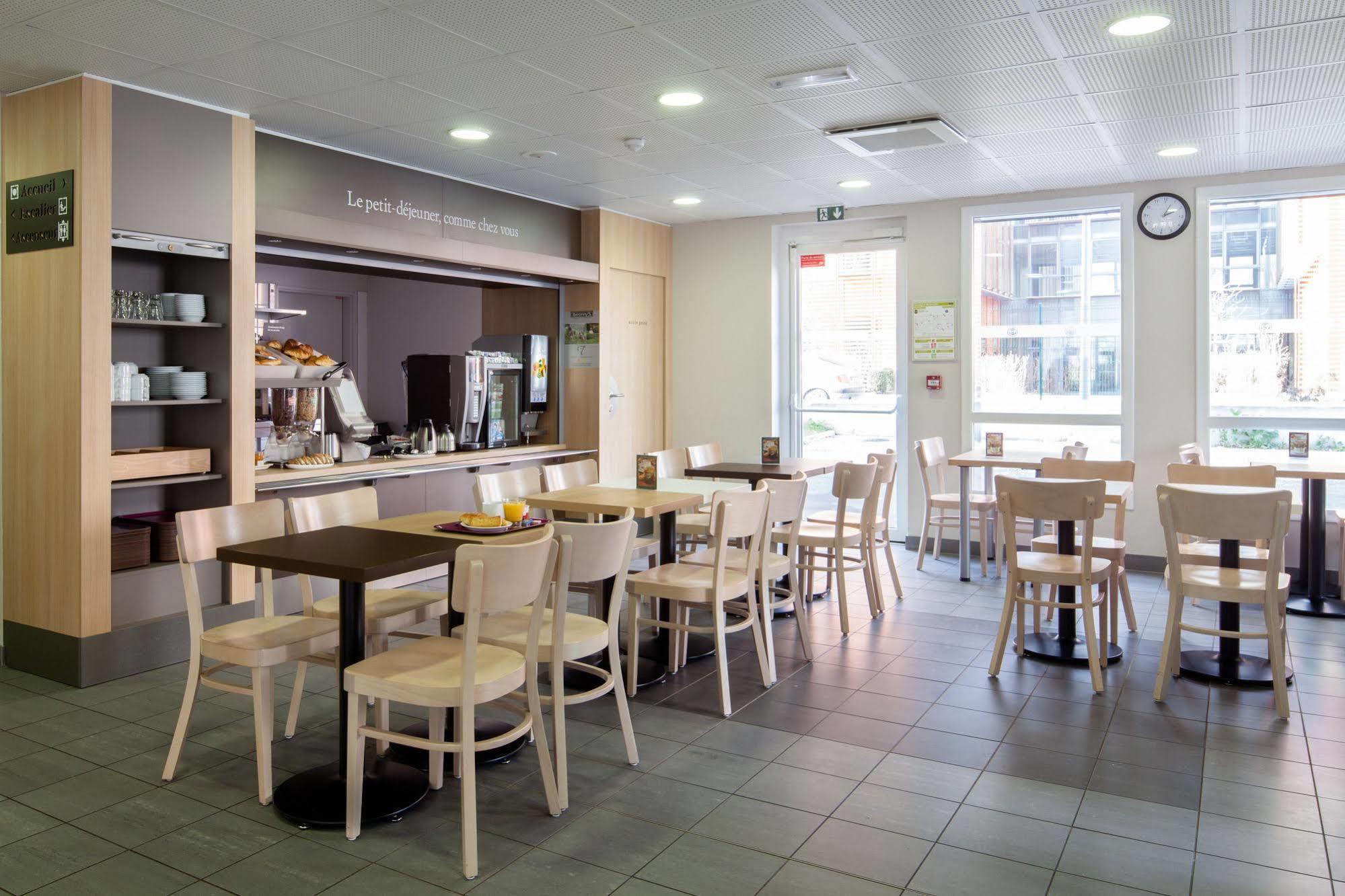 Orly Marché International