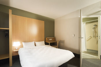 Orly Marché International Hotel 3*